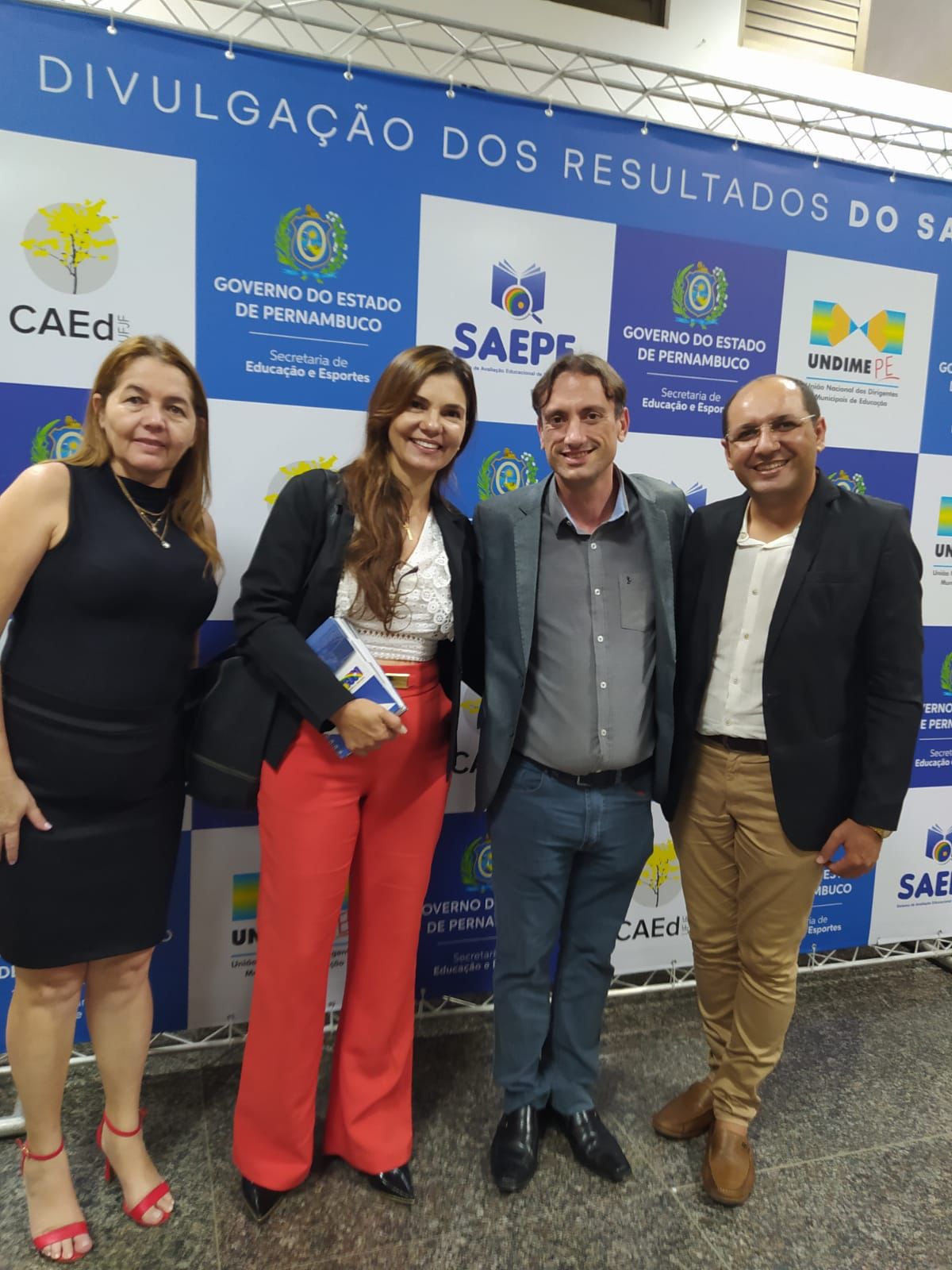 Read more about the article Educação de Tabira de olho no SAEPE: Equipe da SME participa do evento do SAEPE e destaca a realização do SAET no munícipio.
